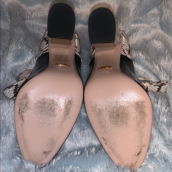 Gucci Patent Snakeskin Bow Leather Mary Jane Pumps - Picture 4 of 5